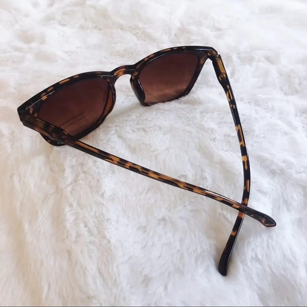 Luca Brown Classic Aviators Oval Sunglasses